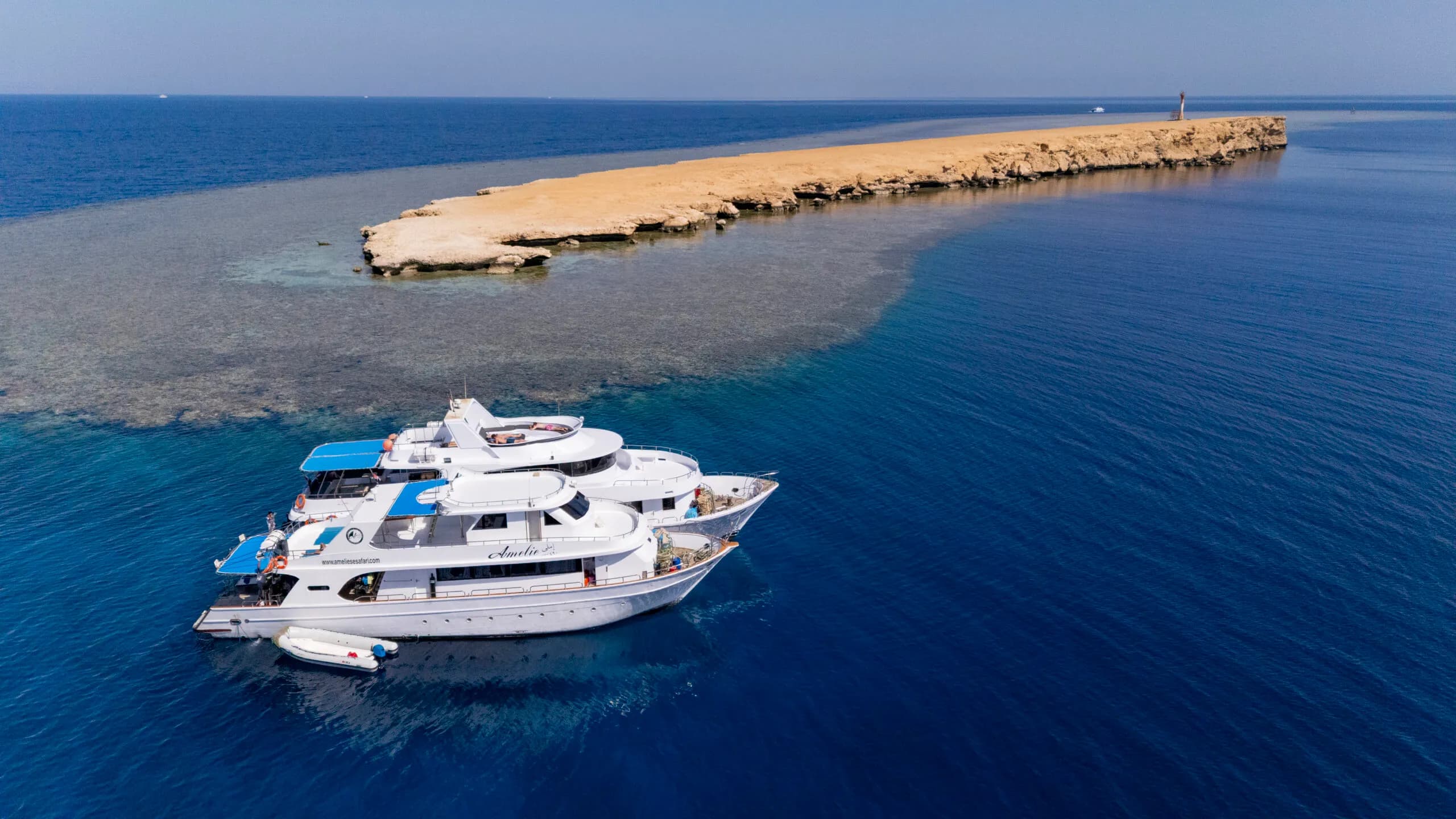 Luxury diving liveaboard