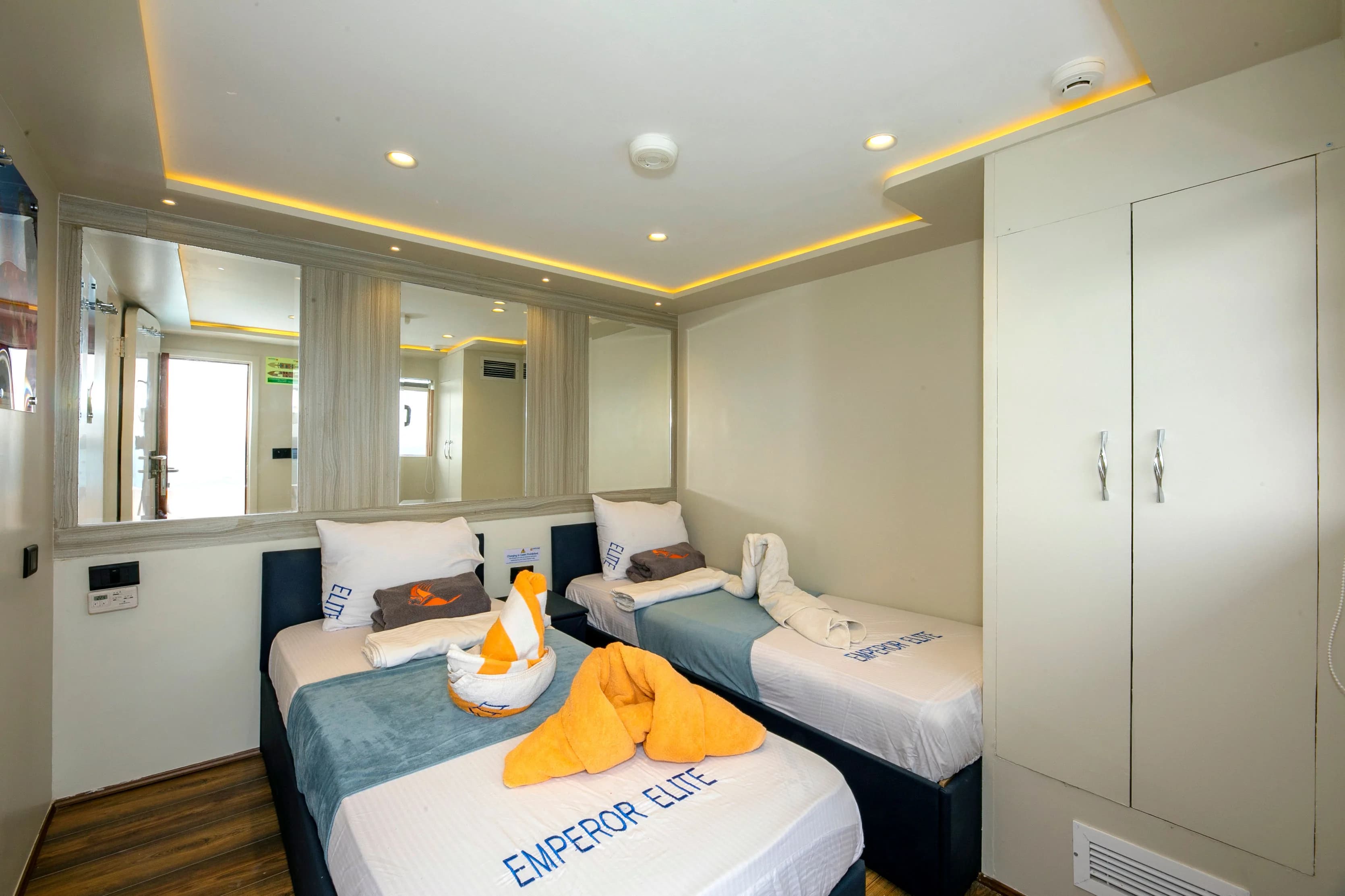 Upper Deck Executive Suite