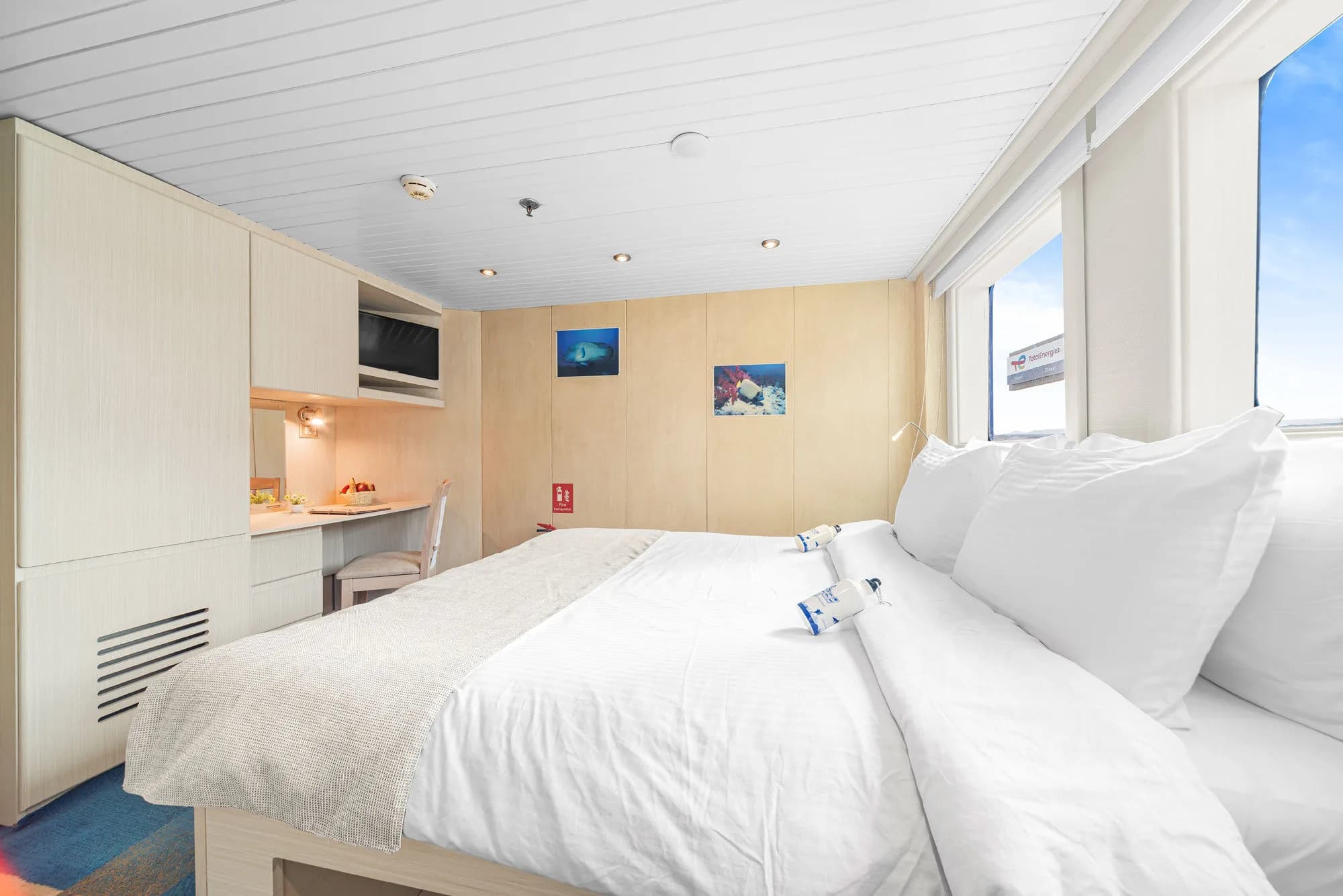 Standard Twin Cabin