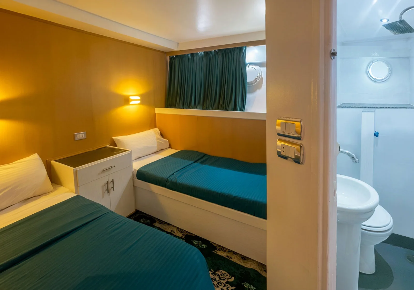 Super Saver Cabin