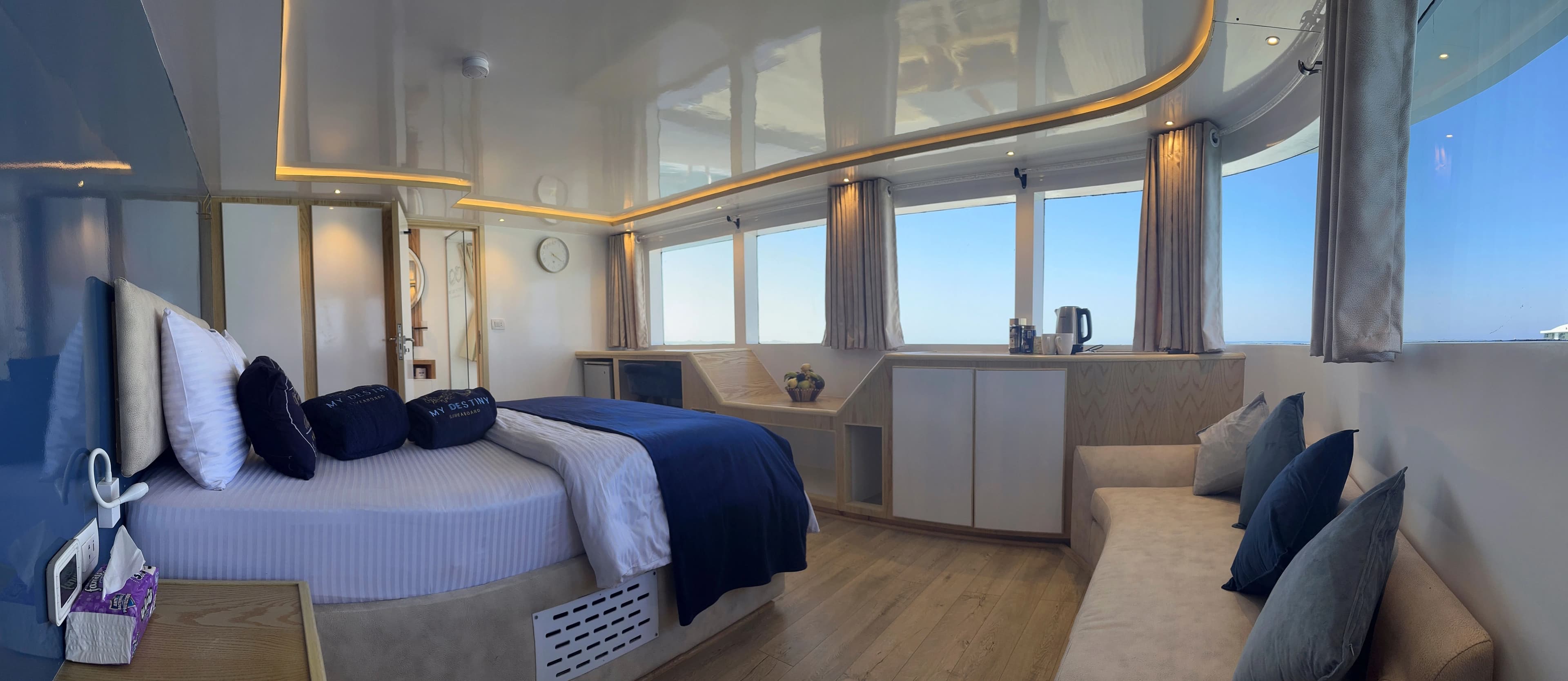 Upper Deck Twin