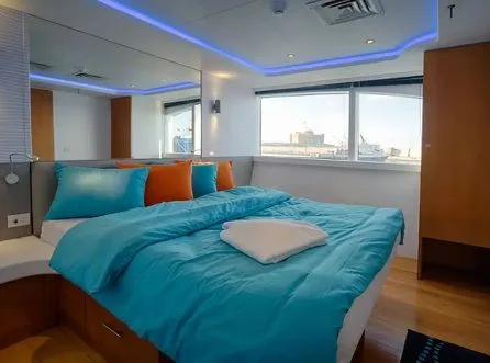 Upper Deck Double/Triple Cabin