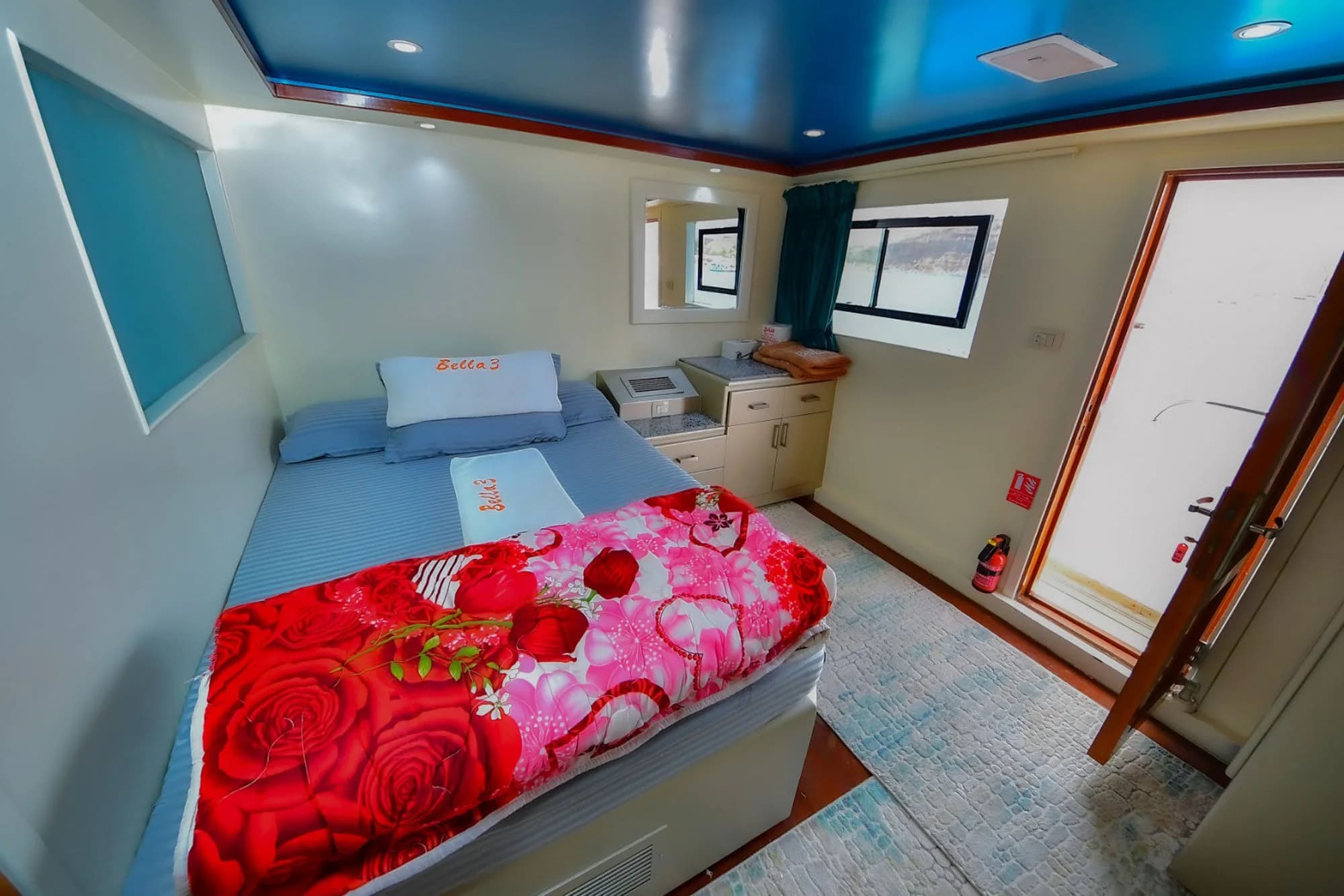 Twin Cabin Lower Deck