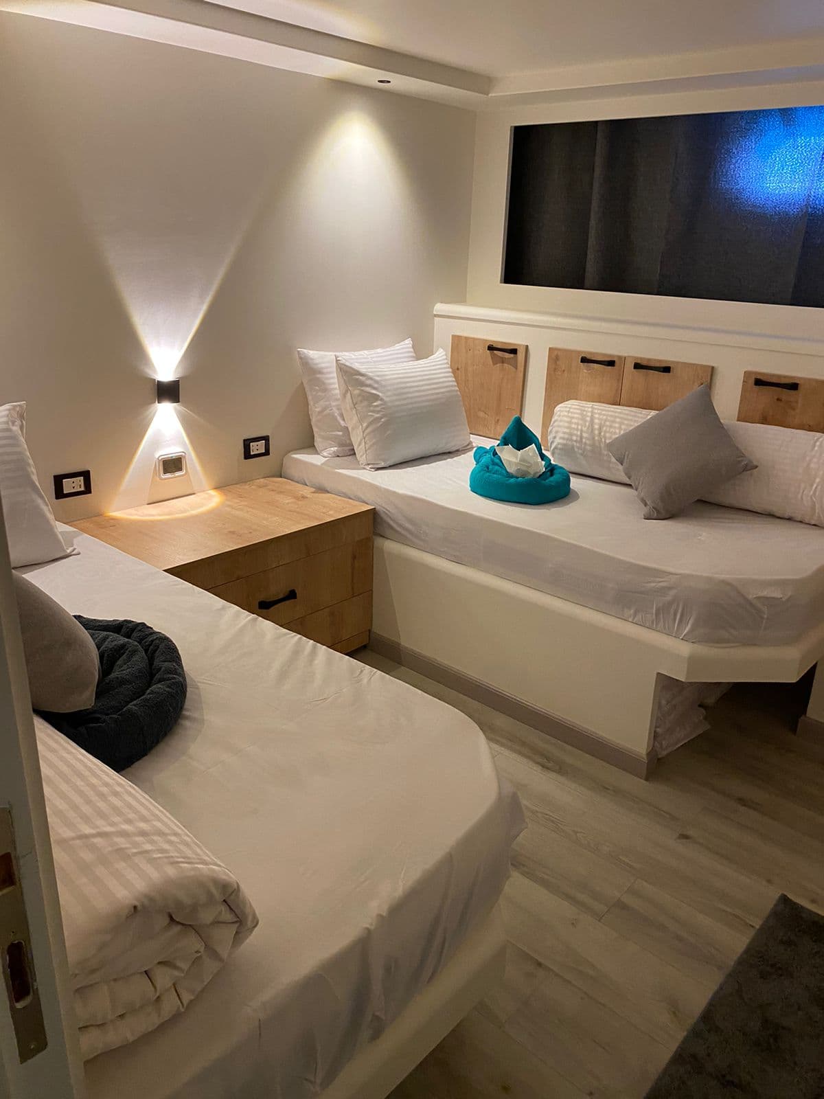 Standard Twin Lower Deck