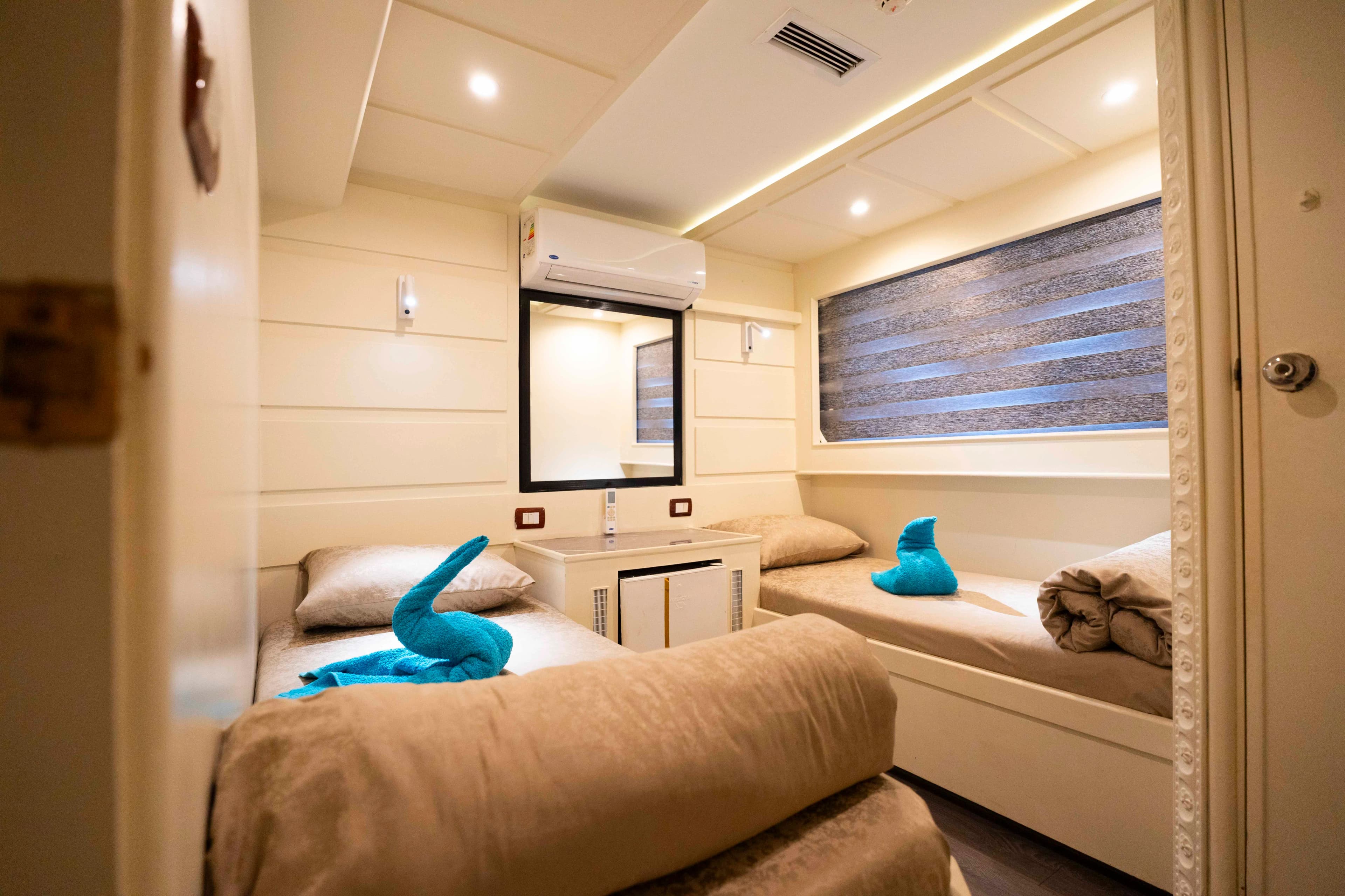 Double Cabin