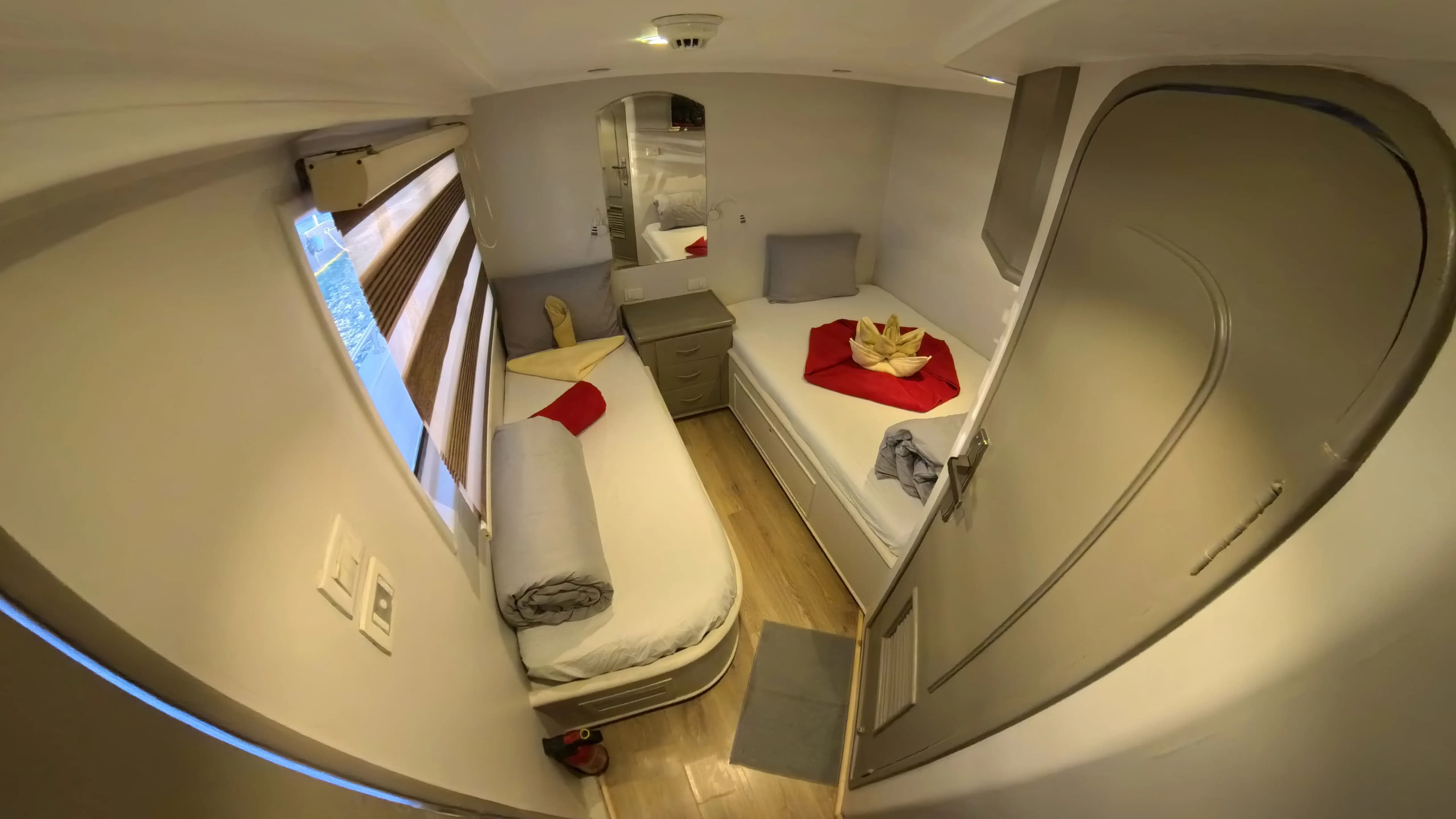 Twin/King Cabins