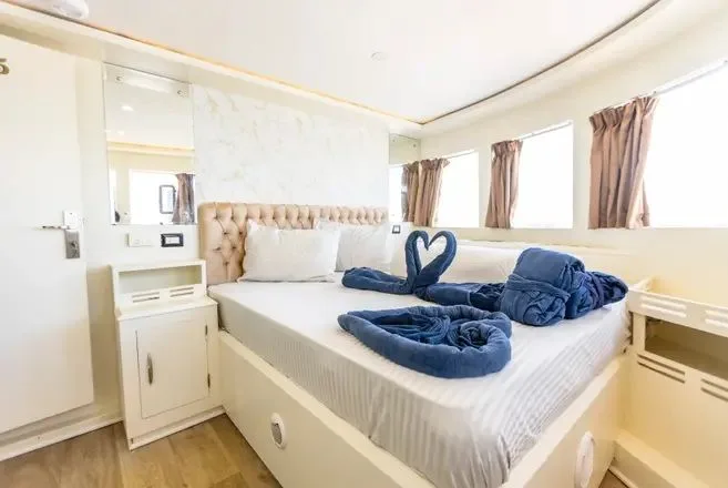 Sun Deck Twin Cabin